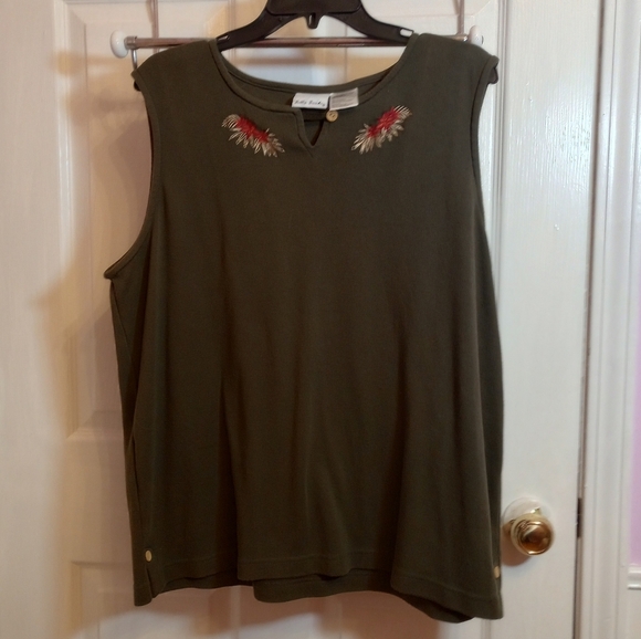 SKU  71W Bobbie Brooks Sleeveless Top. - Picture 1 of 5